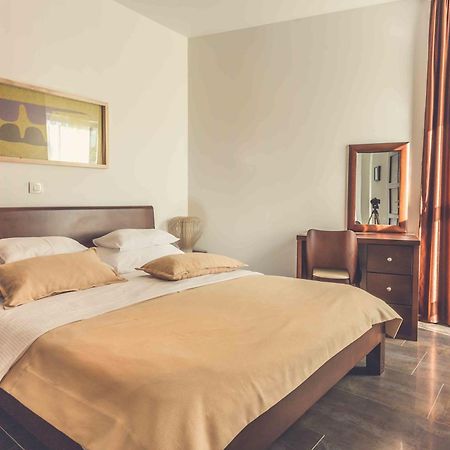 Love Live Hotel Сутоморе Номер фото