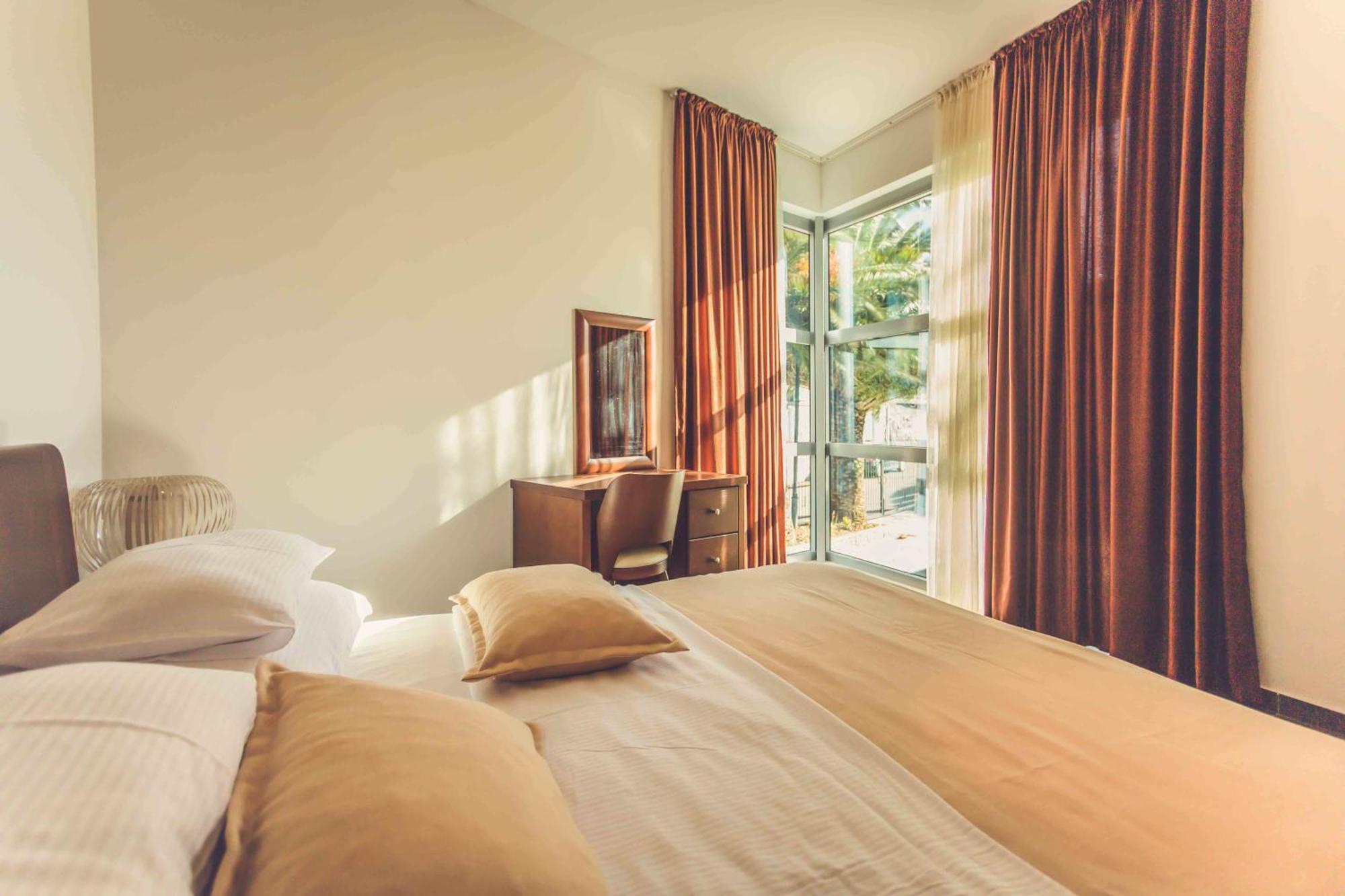 Love Live Hotel Сутоморе Номер фото