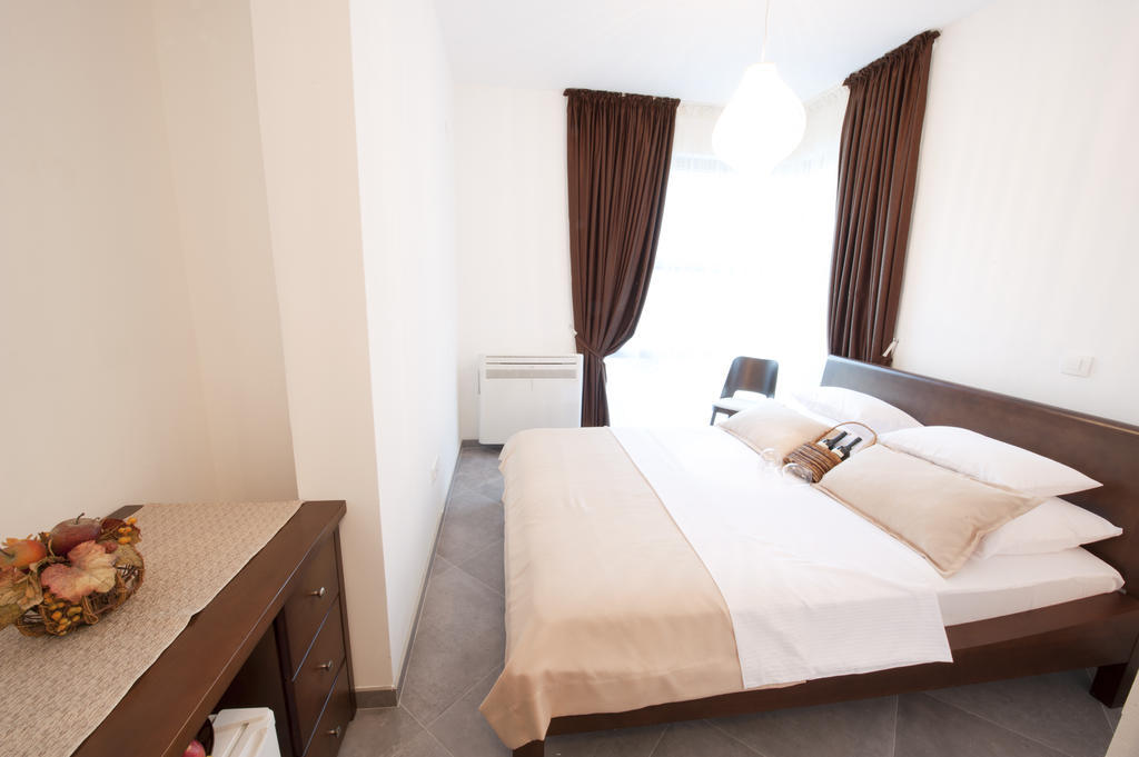 Love Live Hotel Сутоморе Номер фото