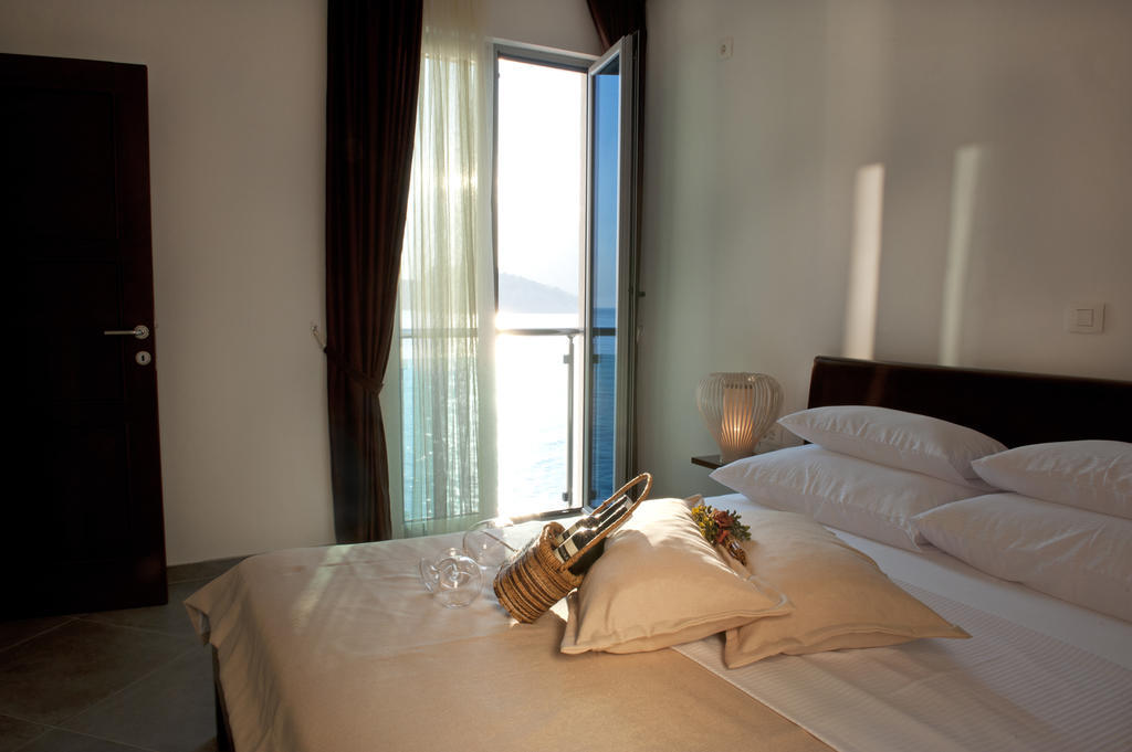 Love Live Hotel Сутоморе Номер фото