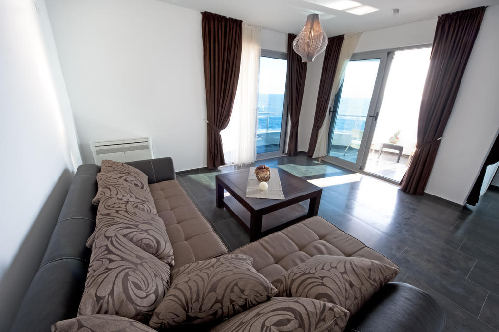 Love Live Hotel Сутоморе Номер фото