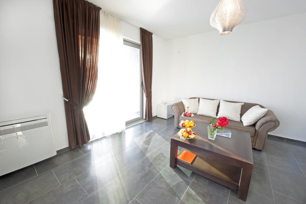 Love Live Hotel Сутоморе Номер фото