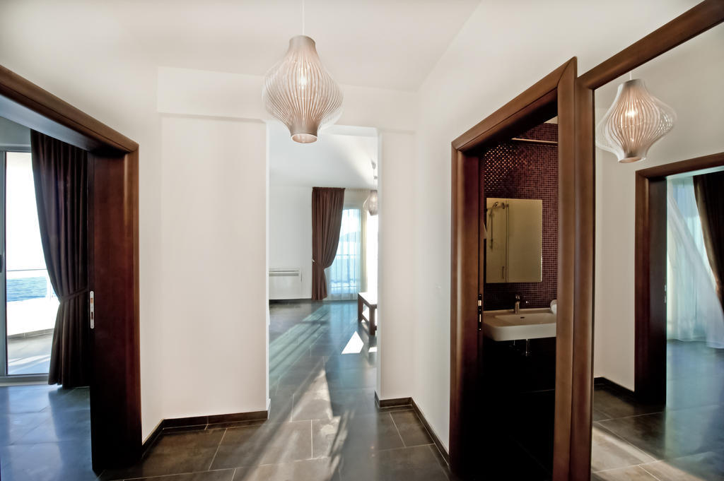Love Live Hotel Сутоморе Номер фото