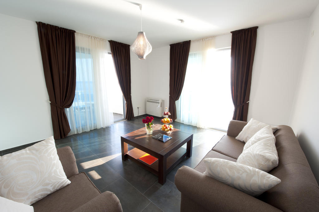 Love Live Hotel Сутоморе Номер фото